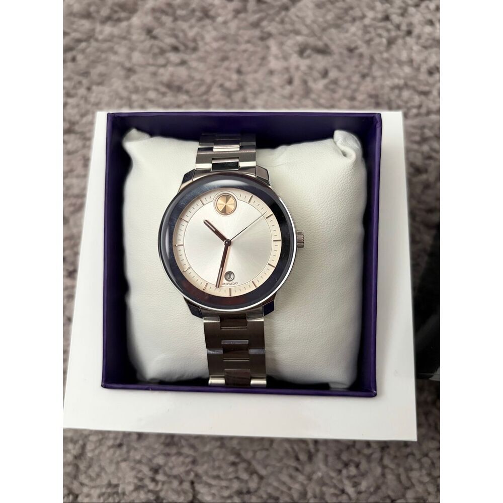 New In Box Movado Bold Women’s Bold Verso Swiss Silver Watch — image 2 of 8